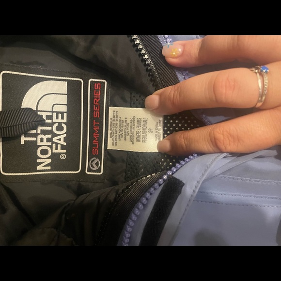 The North Face summit series Gore Tex jacket. Size small - Picture 2 of 6